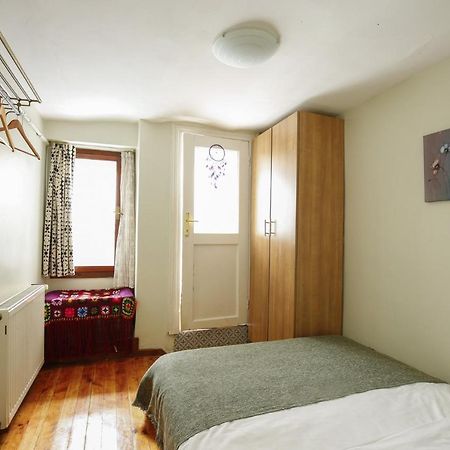 Superb Flat With Backyard In Cihangir Beyoglu Istanbul Exterior photo